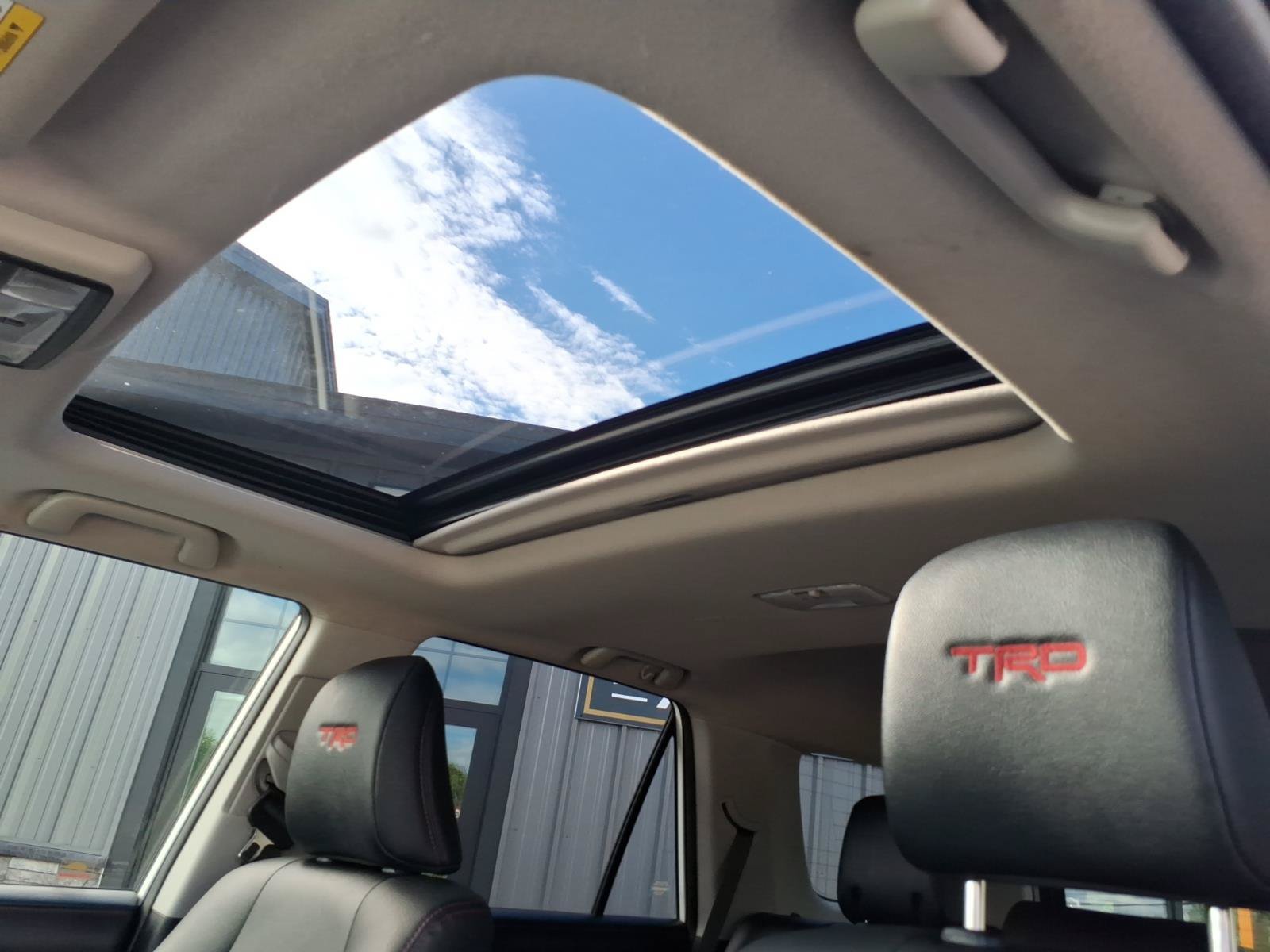 Used 2019 Toyota 4Runner TRD Pro AWD/4WD image 9