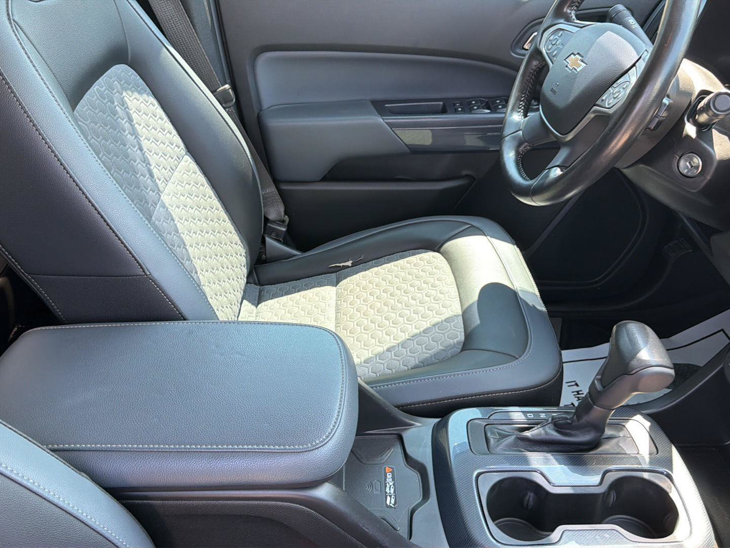Used 2021 Chevrolet Colorado Z71 AWD/4WD image 41
