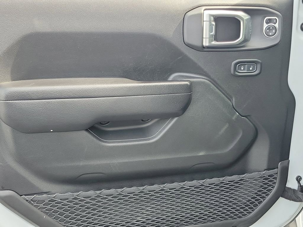 Used 2024 Jeep Gladiator Sport image 18