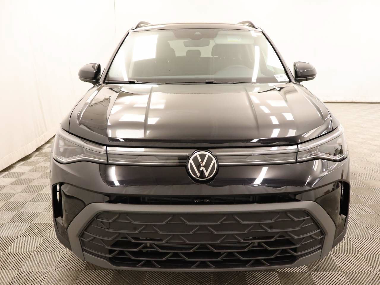 New 2026 Volkswagen Taos SE FWD image 4