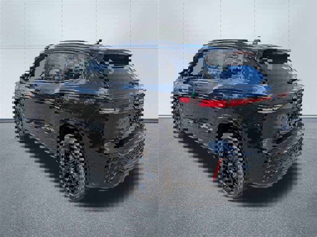 New 2025 Volkswagen Tiguan SE R-Line image 5