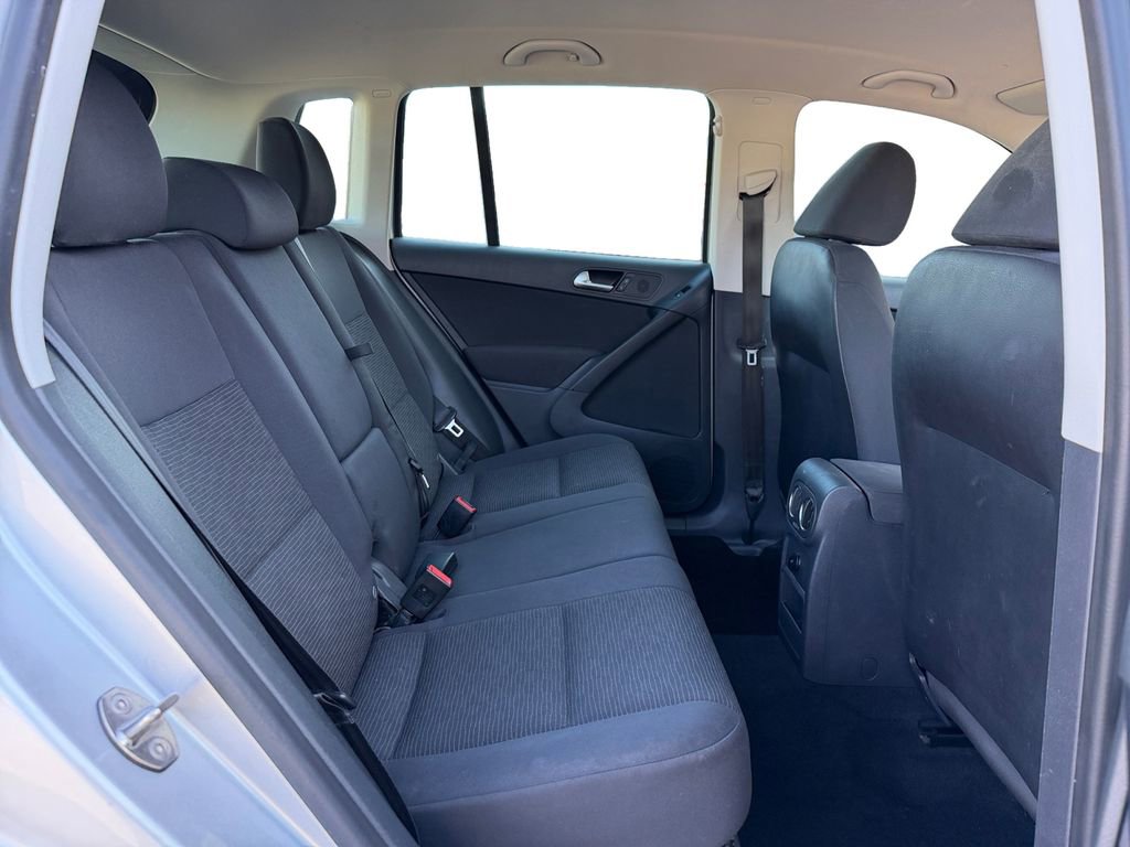 Used 2015 Volkswagen Tiguan S FWD image 20