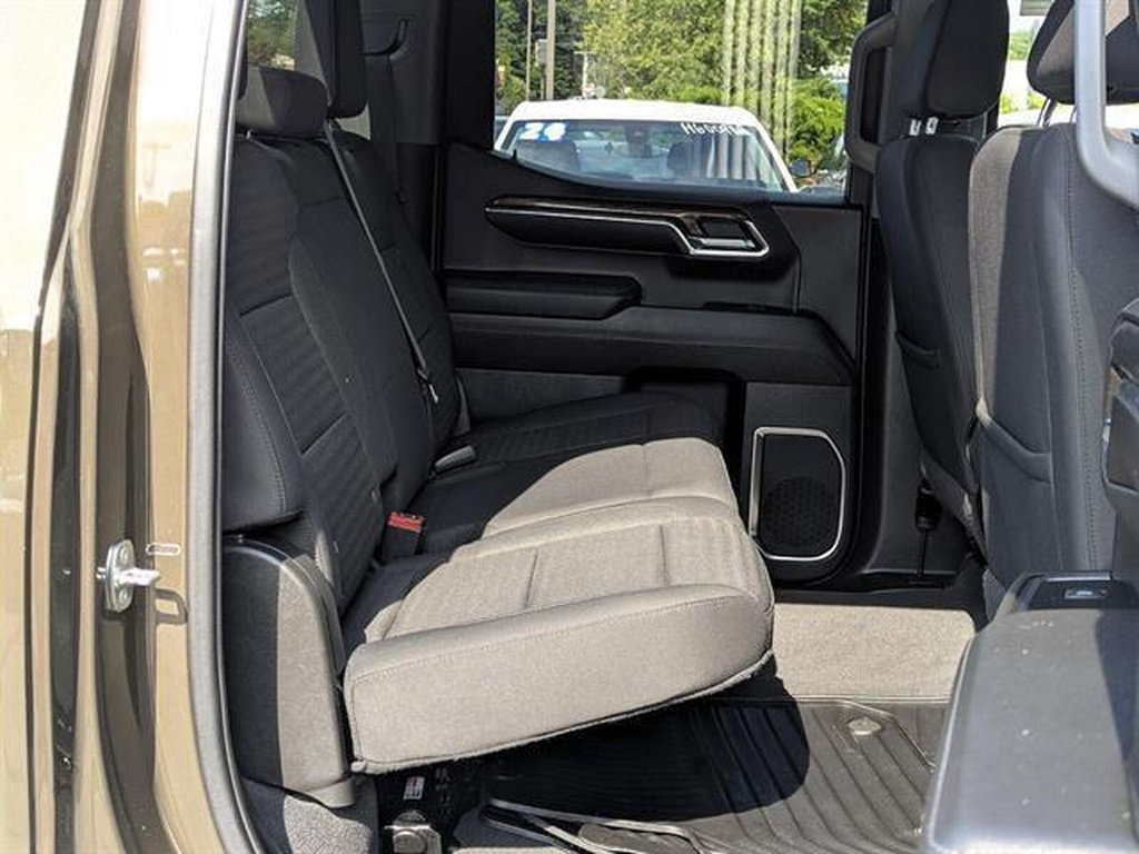 Certified 2023 Chevrolet Silverado 1500 LT AWD/4WD image 42