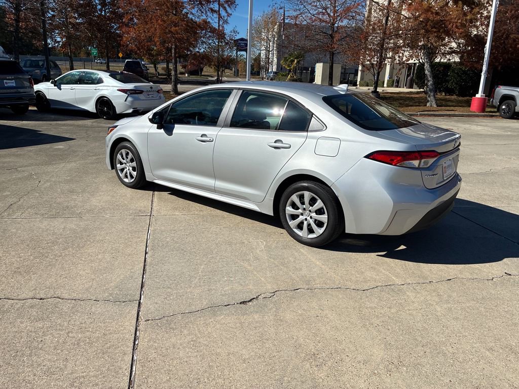 New 2026 Toyota Corolla LE image 3