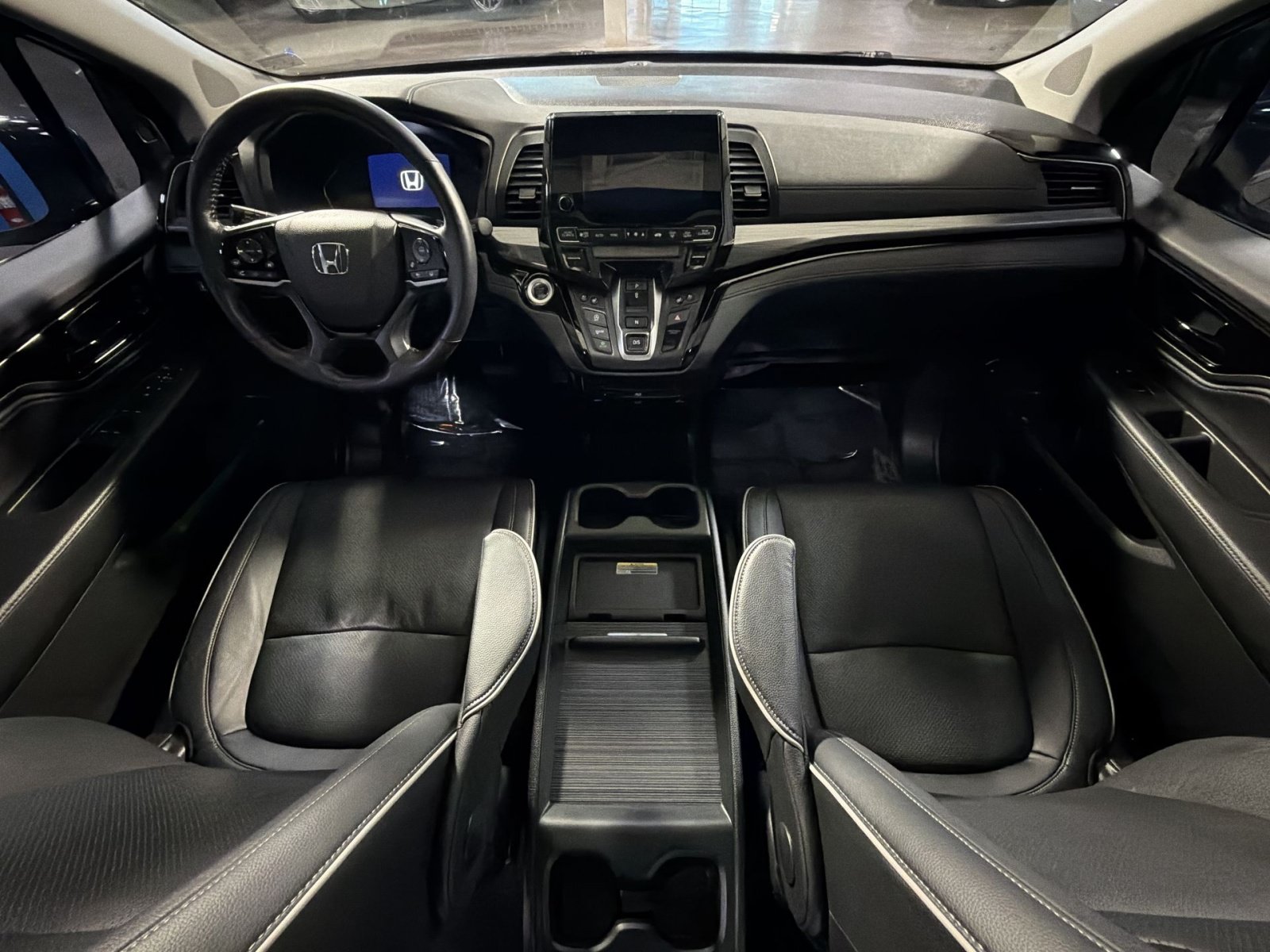 Used 2024 Honda Odyssey Elite image 34