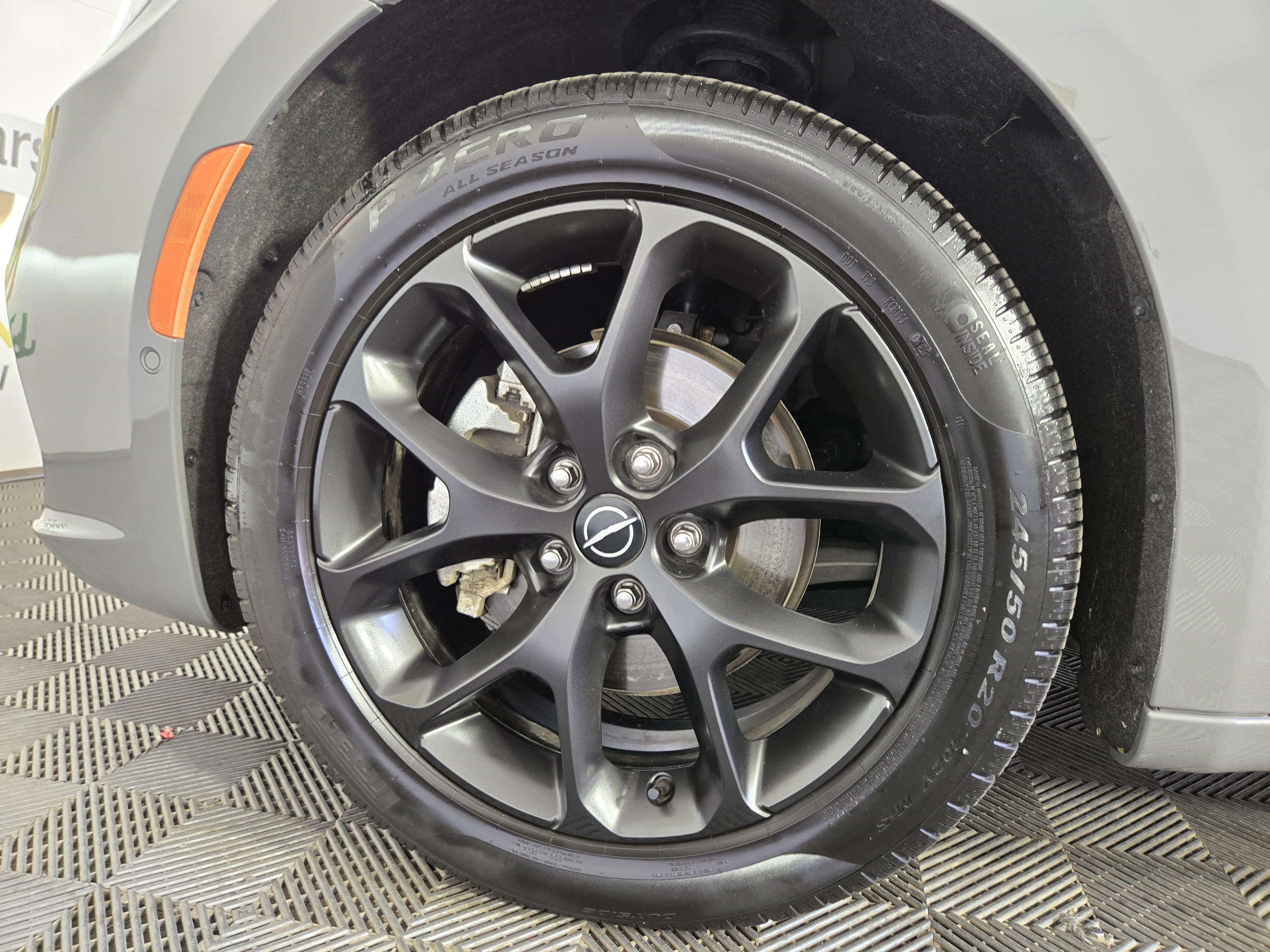 Used 2025 Chrysler Pacifica Limited FWD image 37