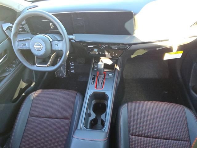 New 2026 Nissan Kicks SR w/ Cold Weather Package image 15