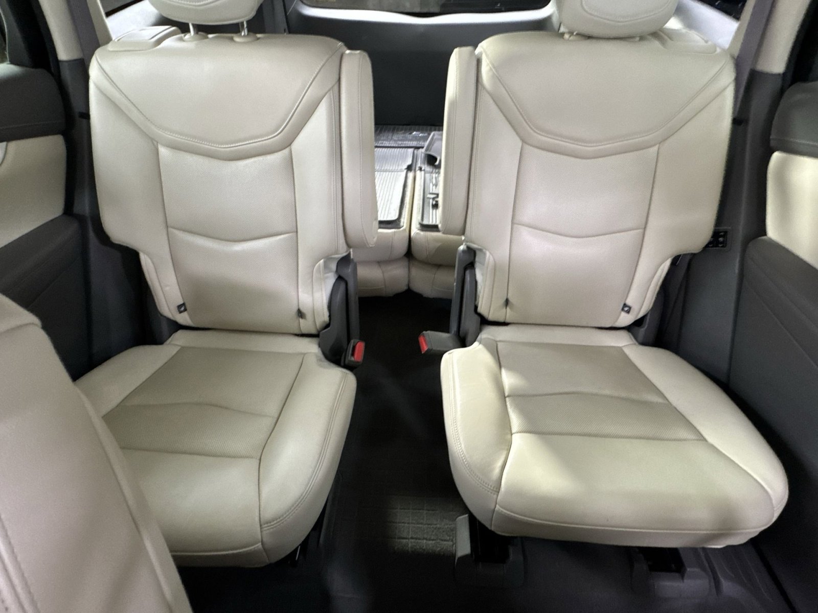 Used 2020 Cadillac XT6 Premium Luxury w/ LPO, Floor Liner Package image 5