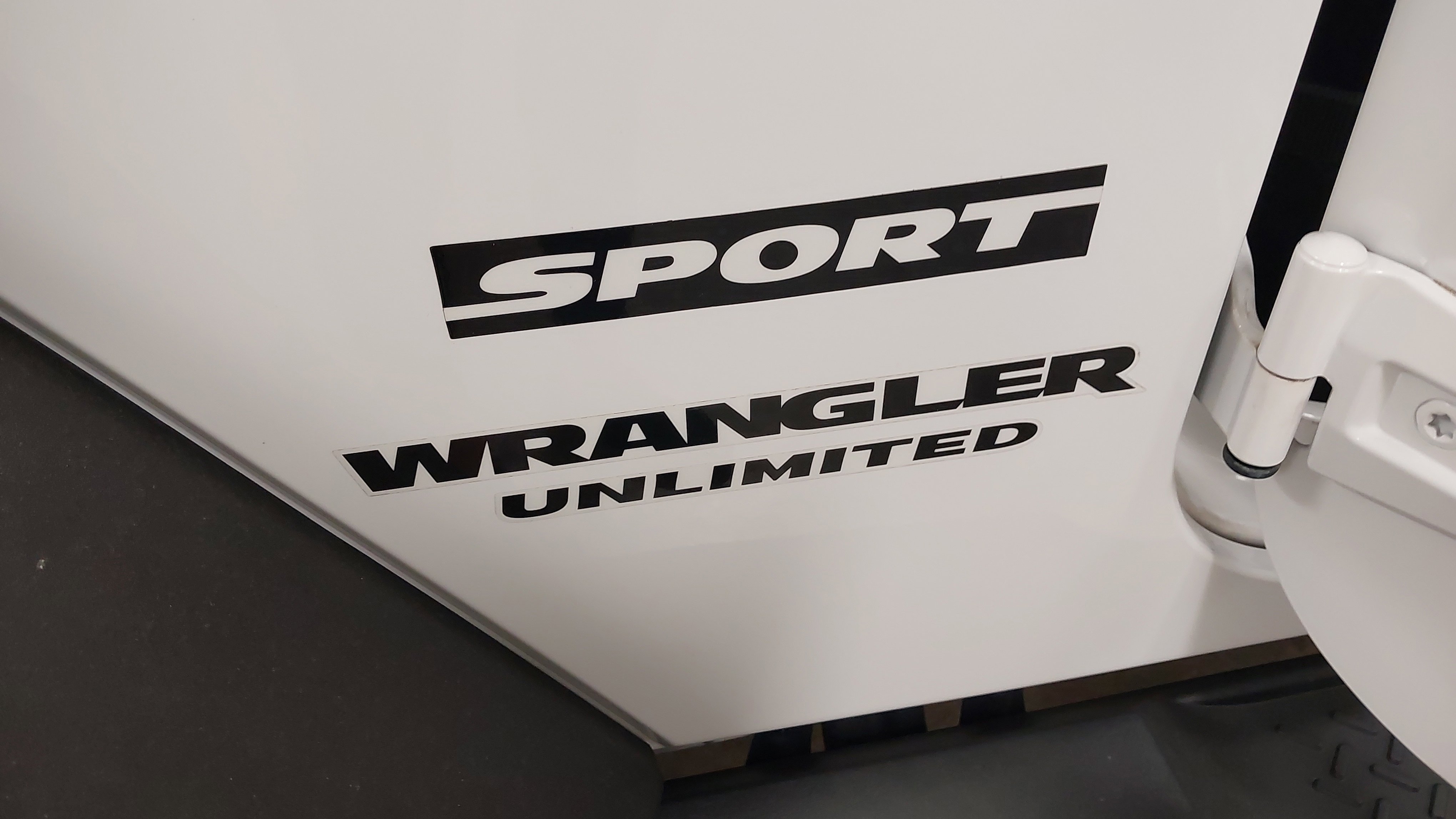Used 2014 Jeep Wrangler Unlimited Sport w/ Quick Order Package 24S AWD/4WD image 32