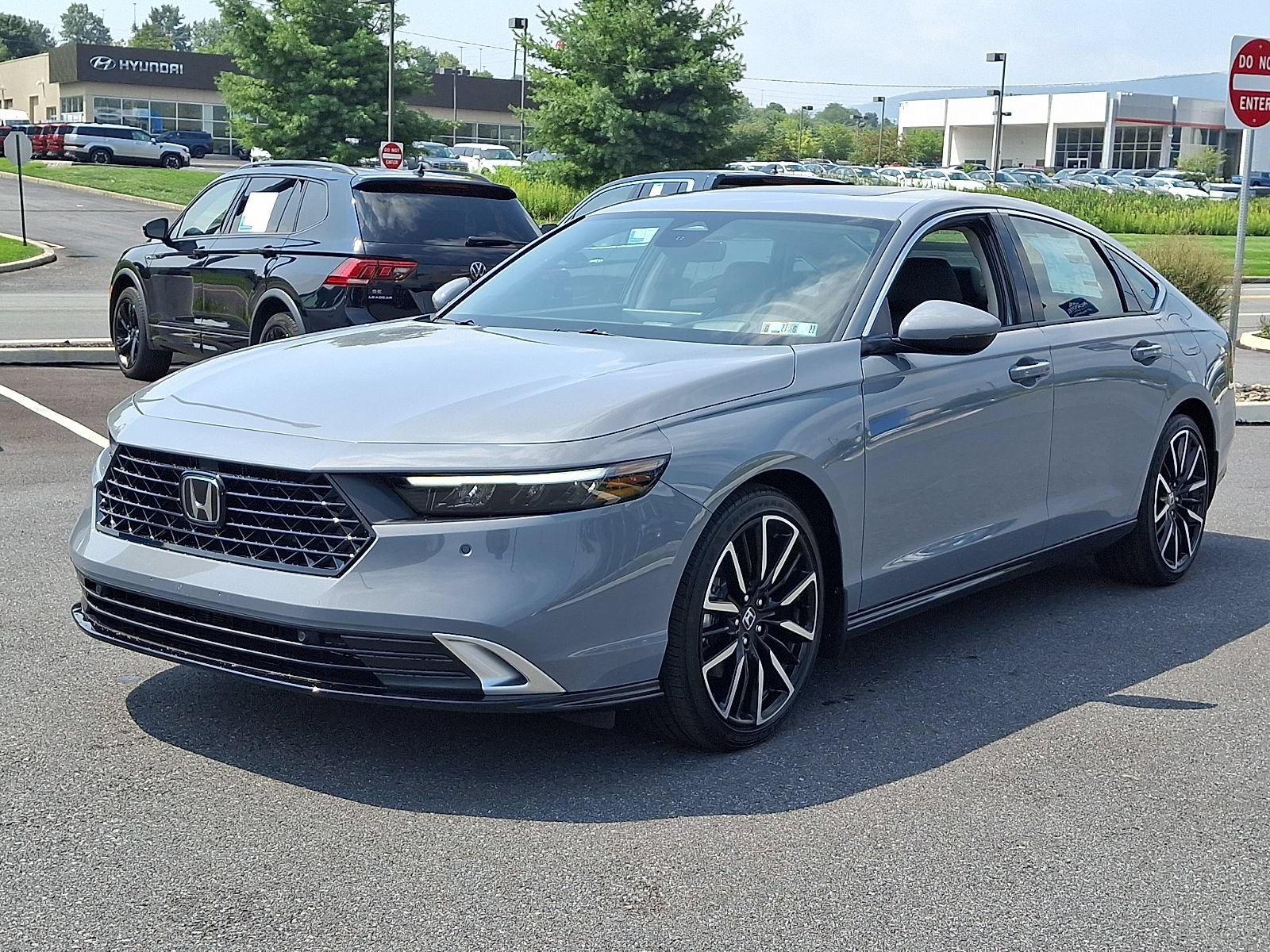 New 2026 Honda Accord Touring image 2