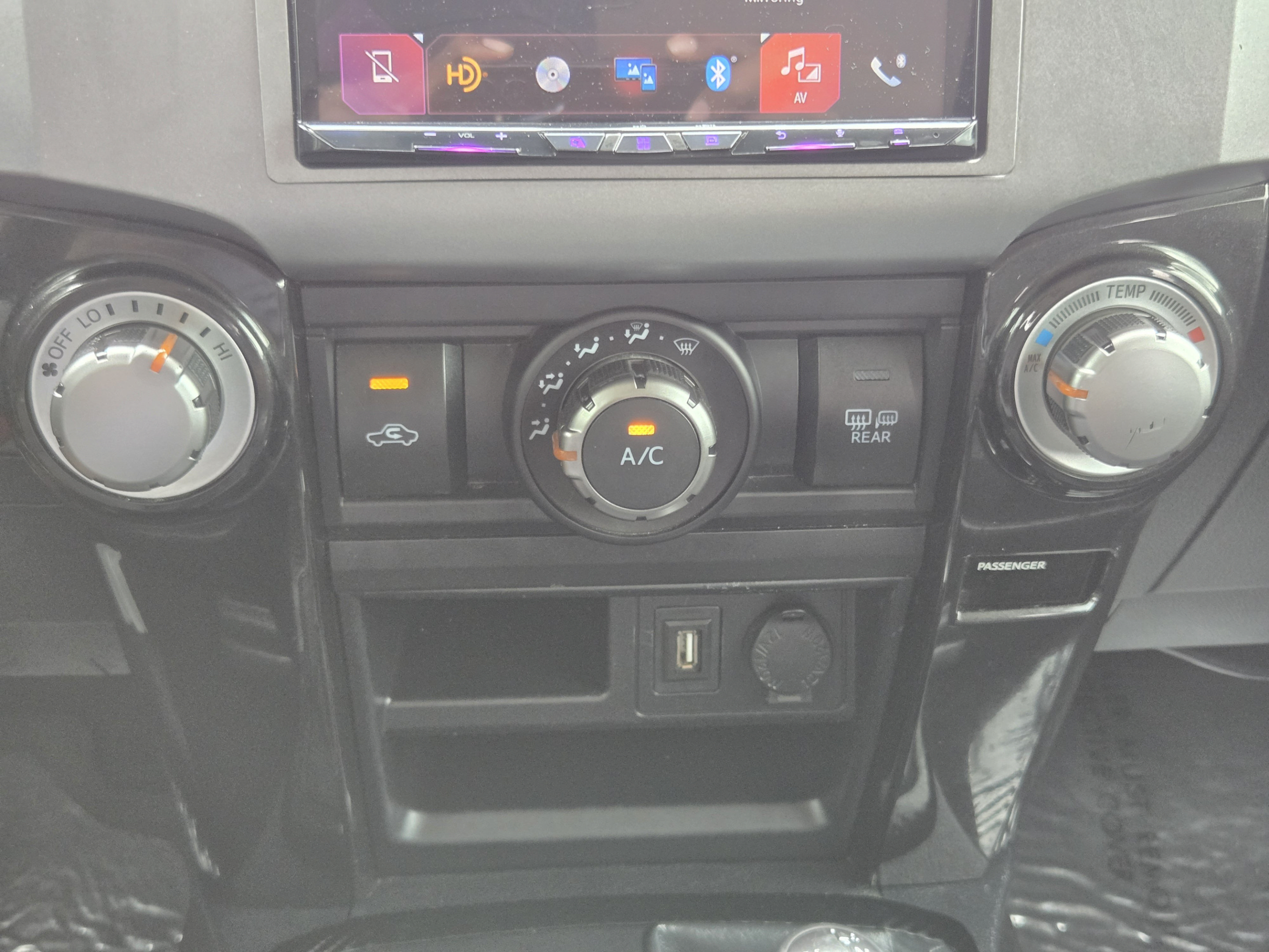 Used 2019 Toyota 4Runner TRD Off-Road Premium AWD/4WD image 15