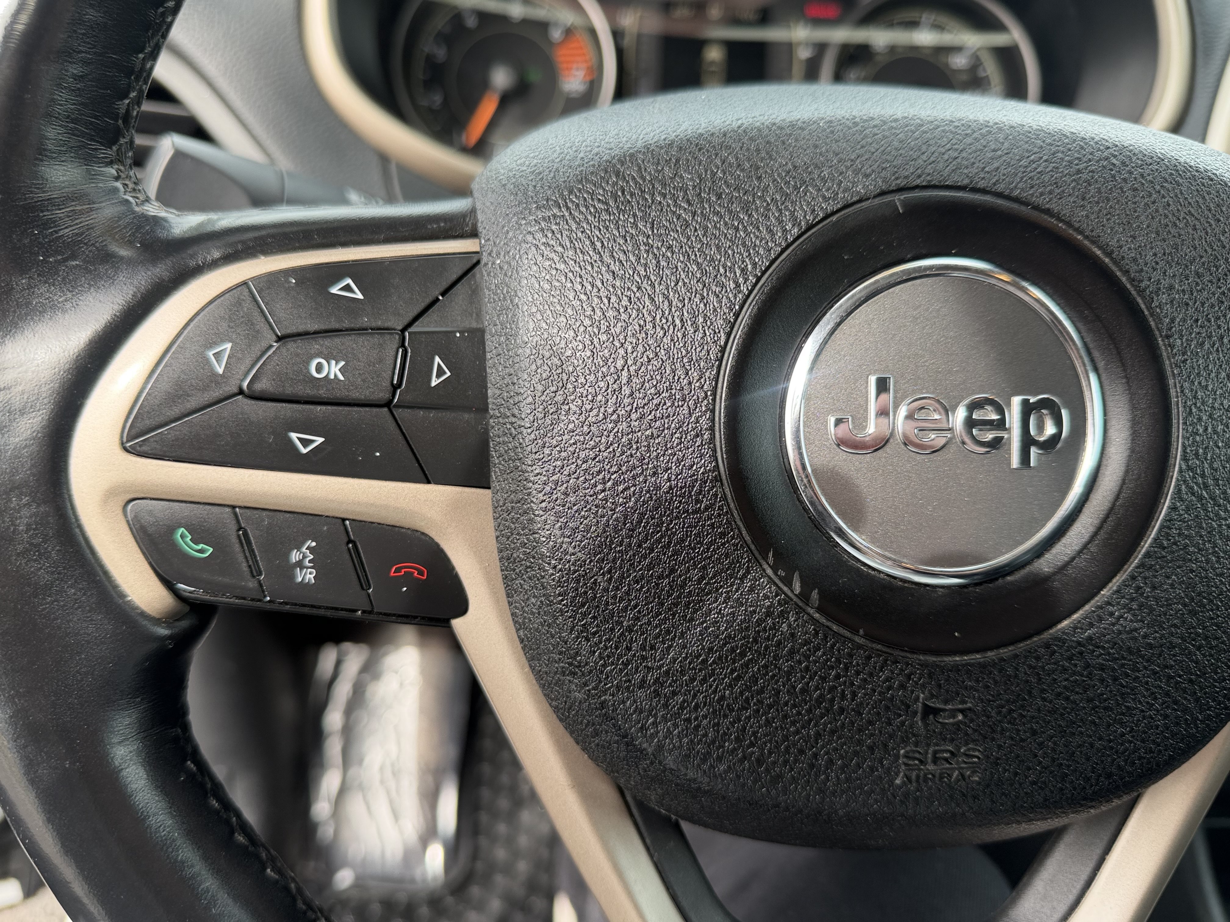 Used 2016 Jeep Cherokee Sport w/ Cold Weather Group AWD/4WD image 22
