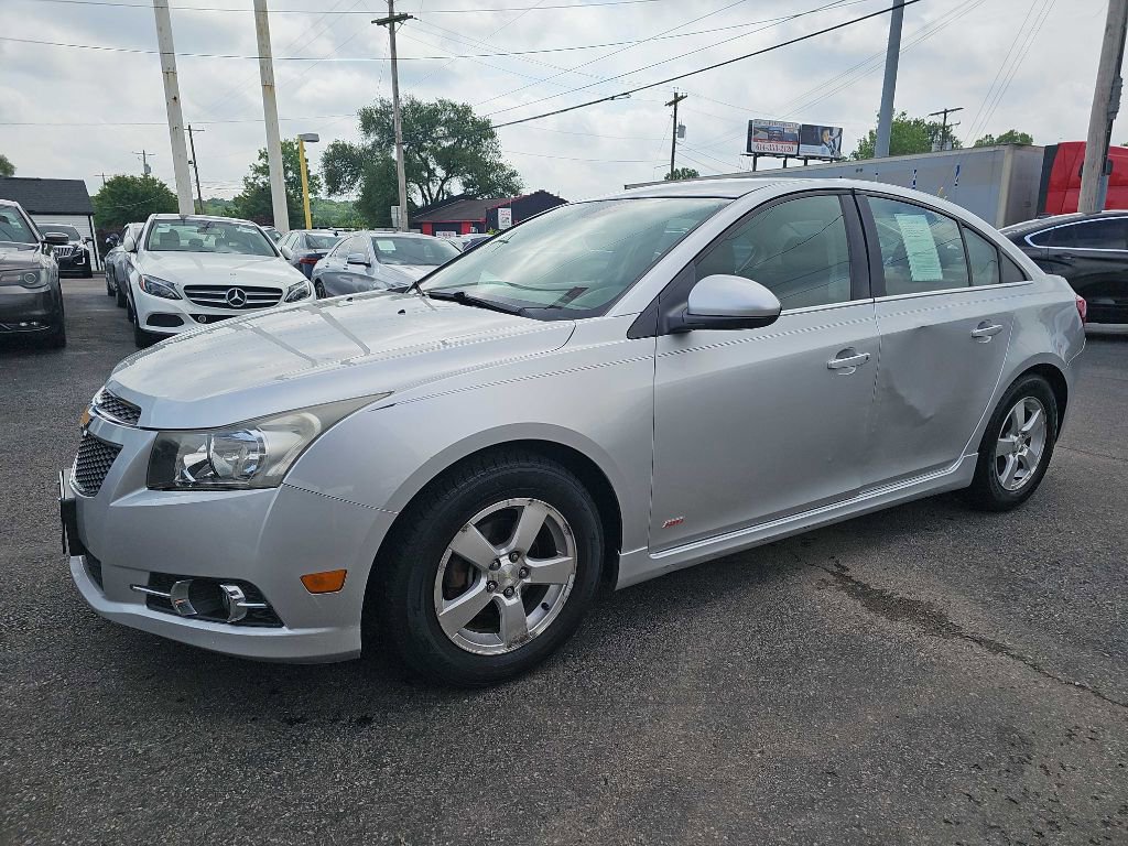 Used 2013 Chevrolet Cruze LT w/ RS Package image 11