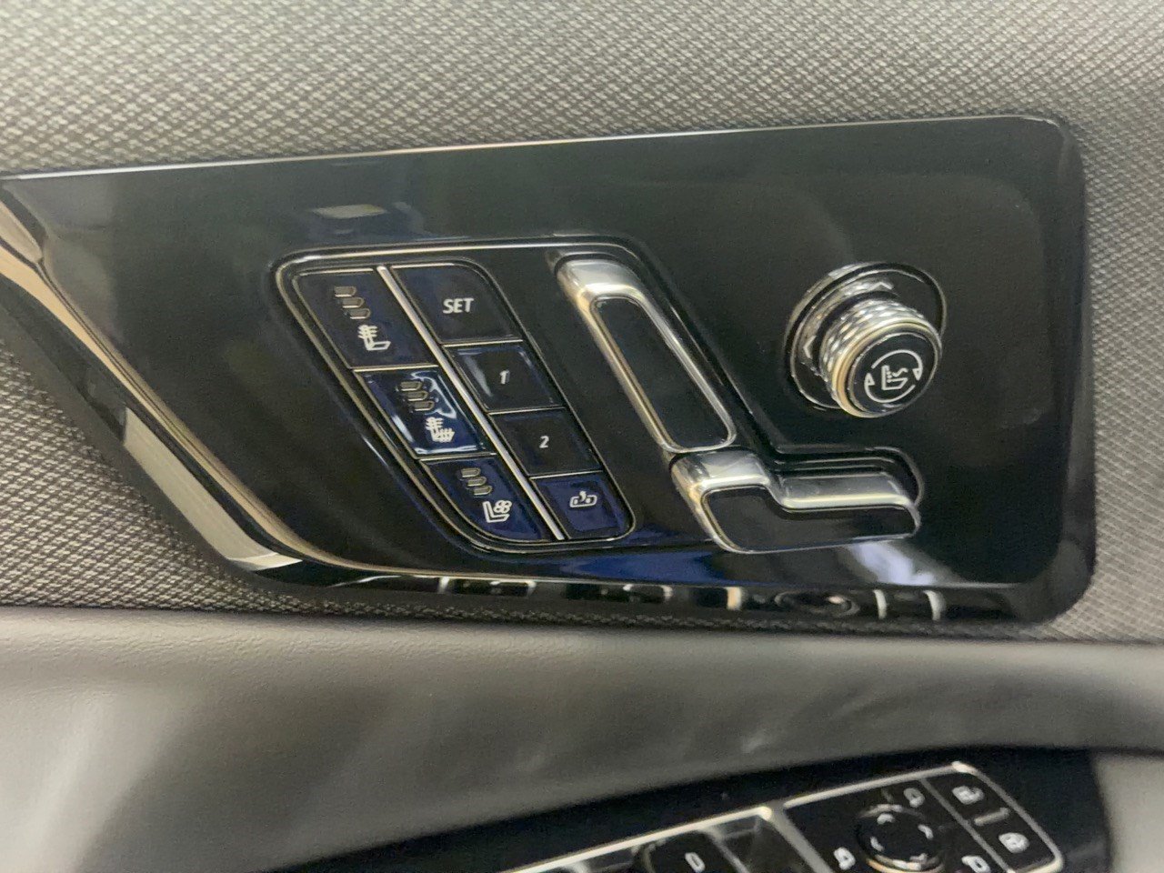 New 2027 Cadillac Optiq V w/ Deep Ocean Design Edition AWD/4WD image 16