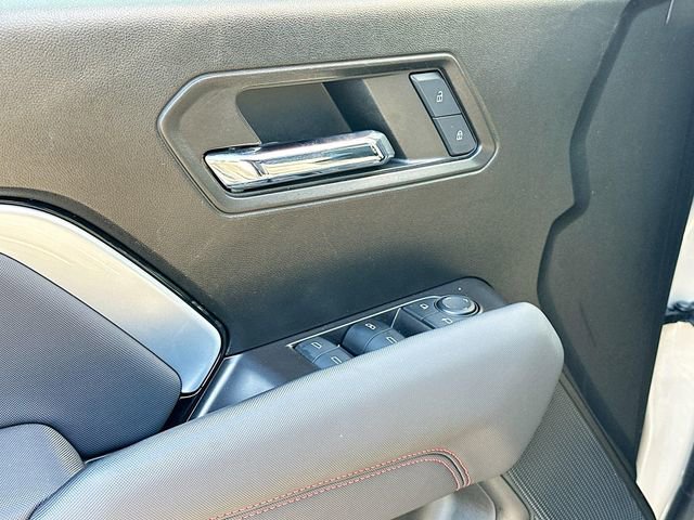 Used 2024 Chevrolet Colorado Z71 w/ Z71 Convenience Package 2 image 18