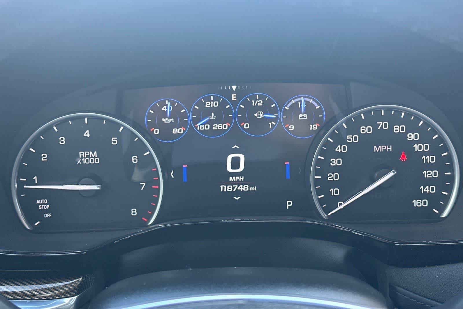 Used 2017 Cadillac XT5 Platinum AWD/4WD image 28