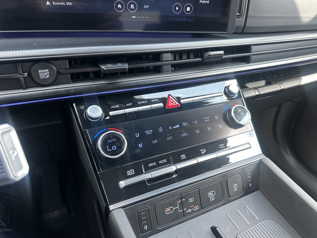 Used 2024 Hyundai Santa Fe Calligraphy image 23