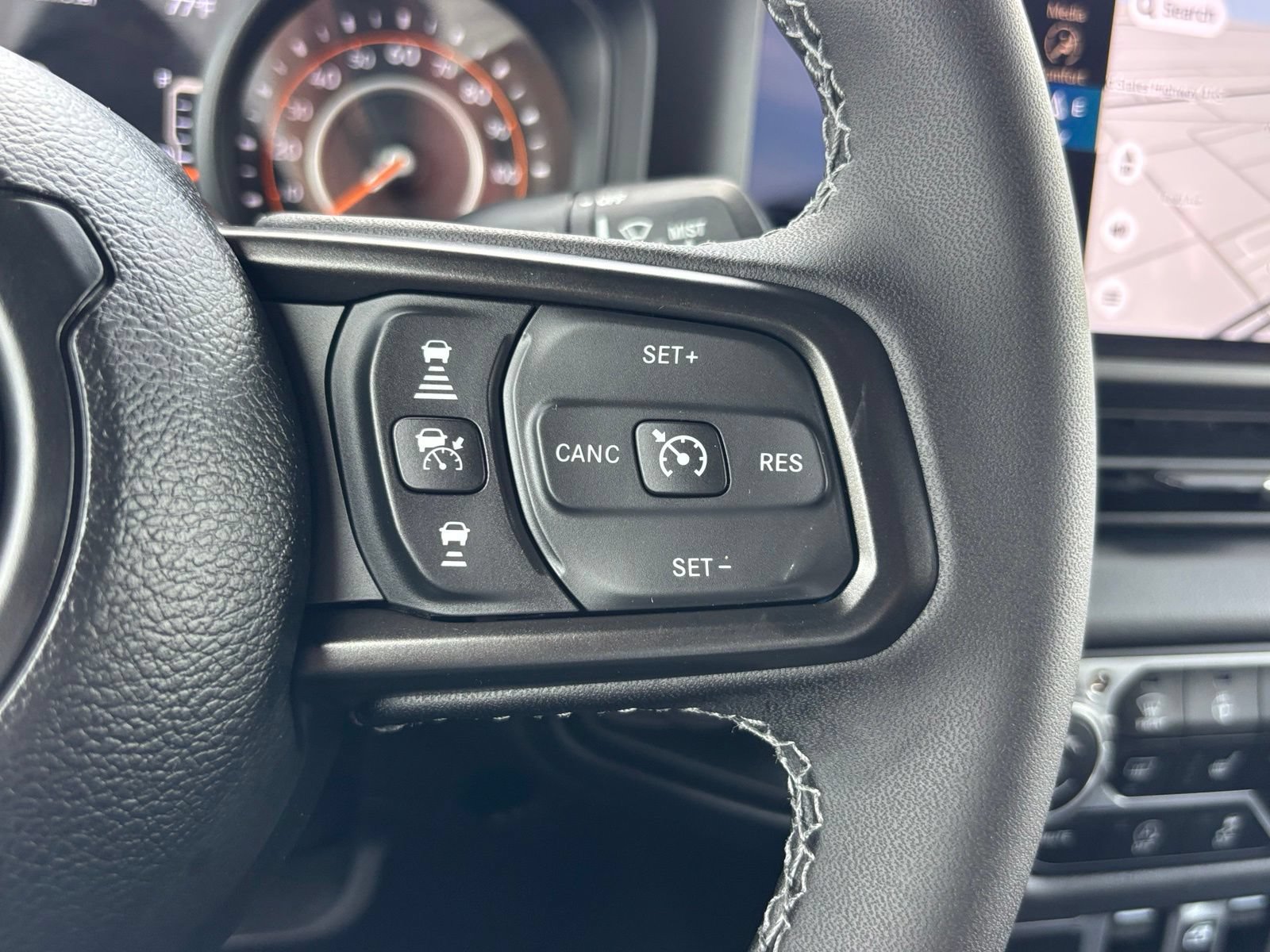 Used 2025 Jeep Gladiator Rubicon AWD/4WD image 27
