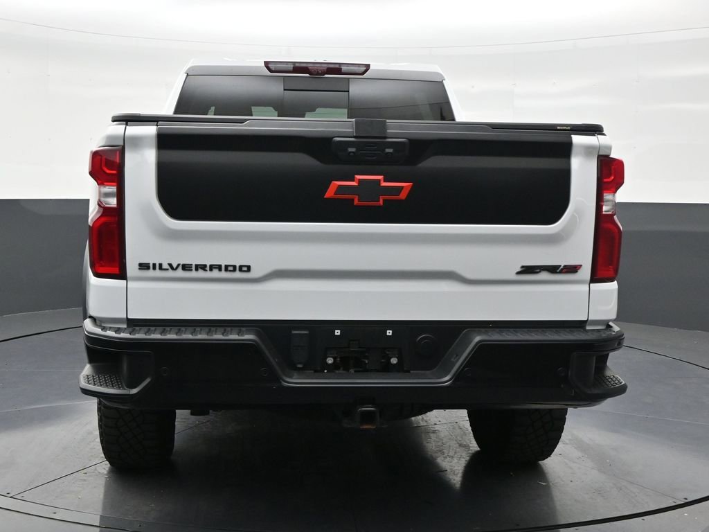 Used 2022 Chevrolet Silverado 1500 ZR2 w/ Technology Package image 4