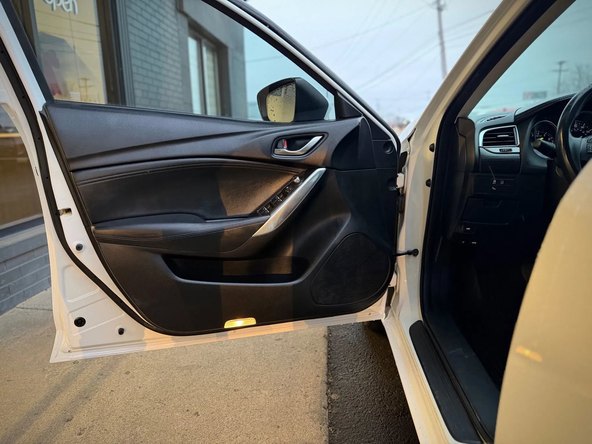 Used 2016 MAZDA MAZDA6 Touring image 8