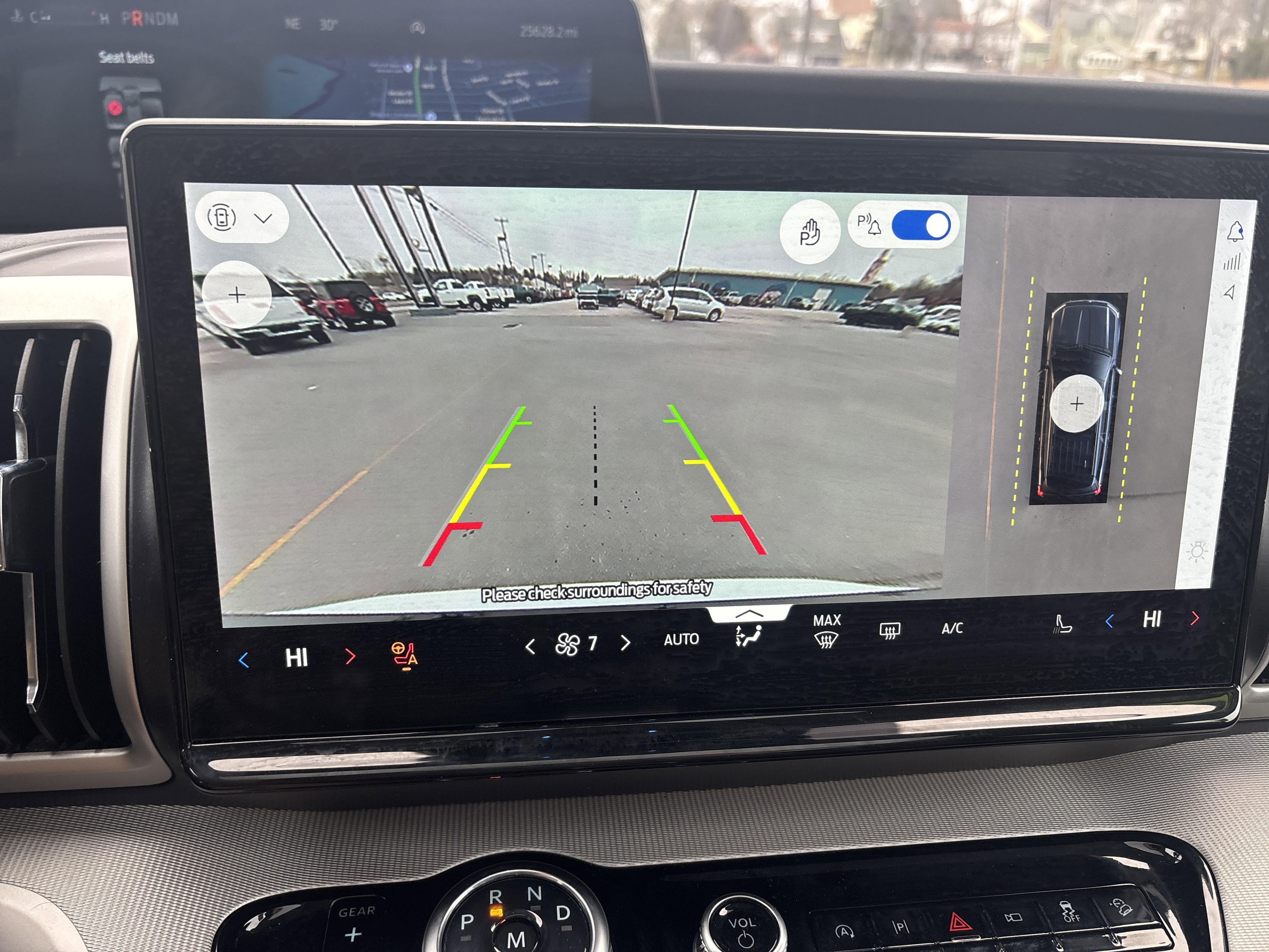 Used 2025 Ford Expedition Active image 27