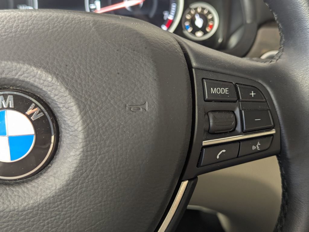 Used 2015 BMW 750Li RWD image 41