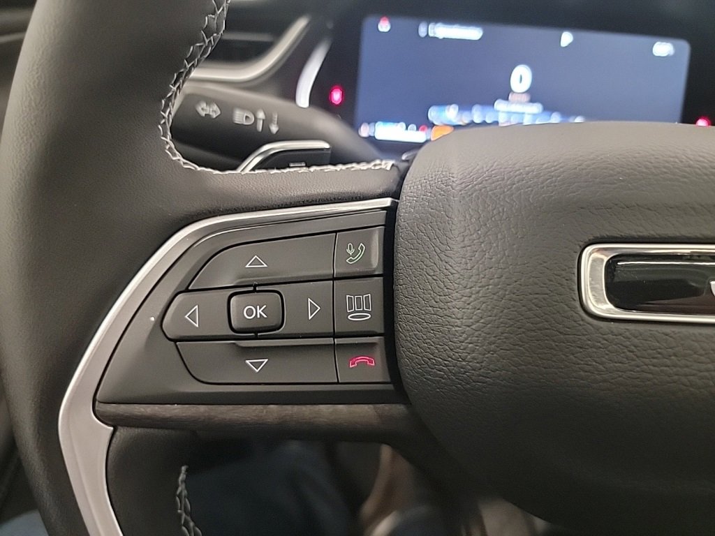 New 2025 Jeep Grand Cherokee L Limited w/ Luxury Tech Group II image 16