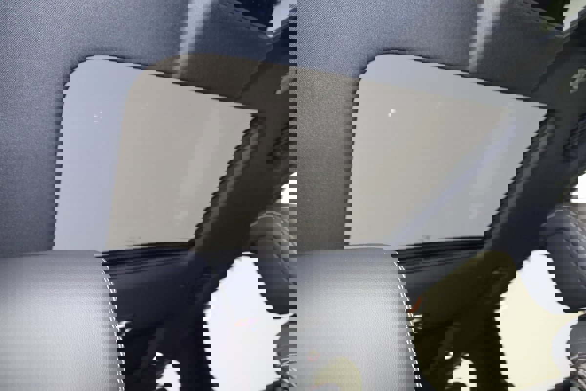 Used 2023 Land Rover Discovery S R-Dynamic image 11