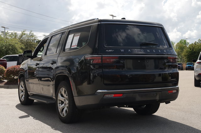 Used 2022 Jeep Wagoneer Series II RWD image 3