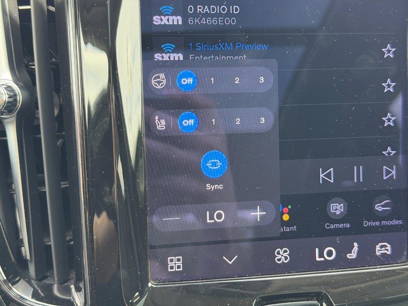 Certified 2023 Volvo XC60 B5 Core AWD/4WD image 24