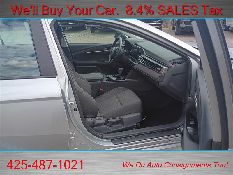 Used 2026 Toyota Camry LE FWD image 12