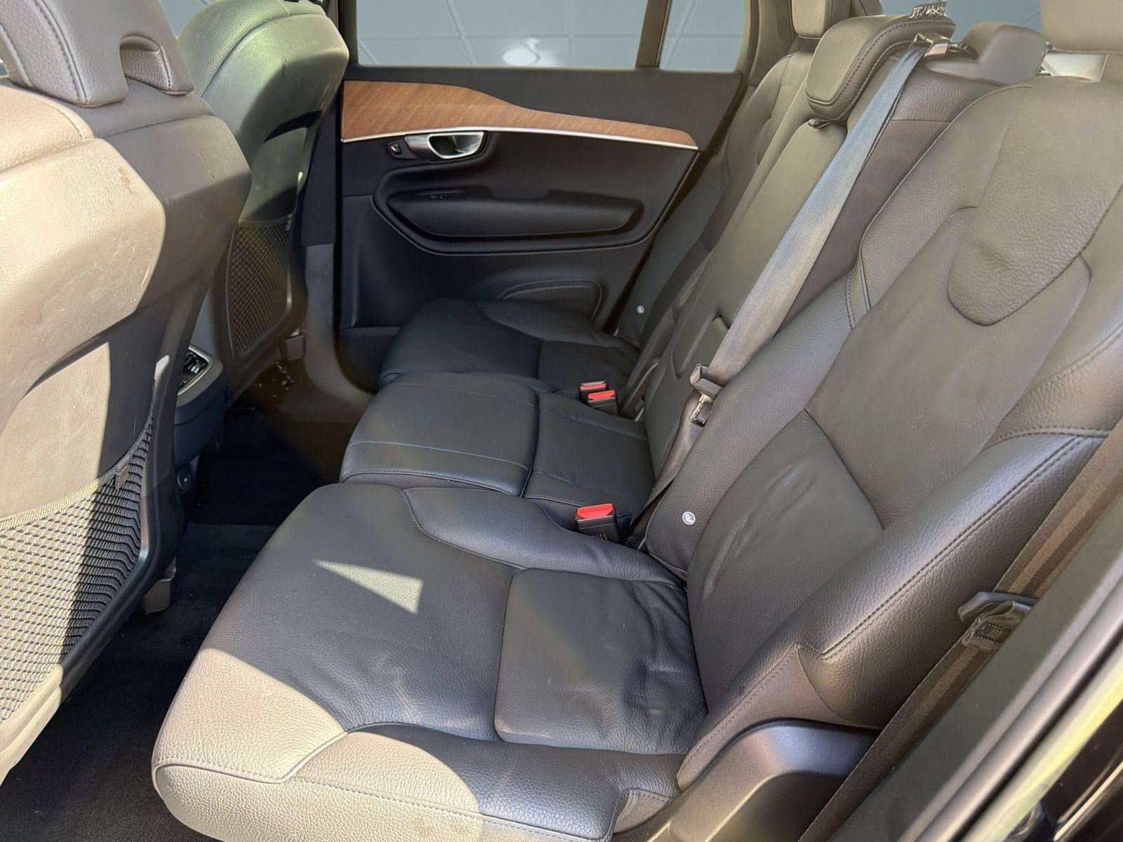 Used 2023 Volvo XC90 B6 Plus AWD/4WD image 22