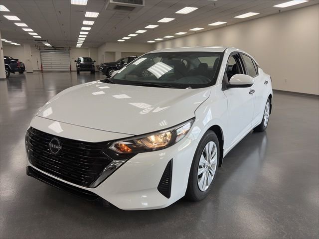 Used 2025 Nissan Sentra S image 3