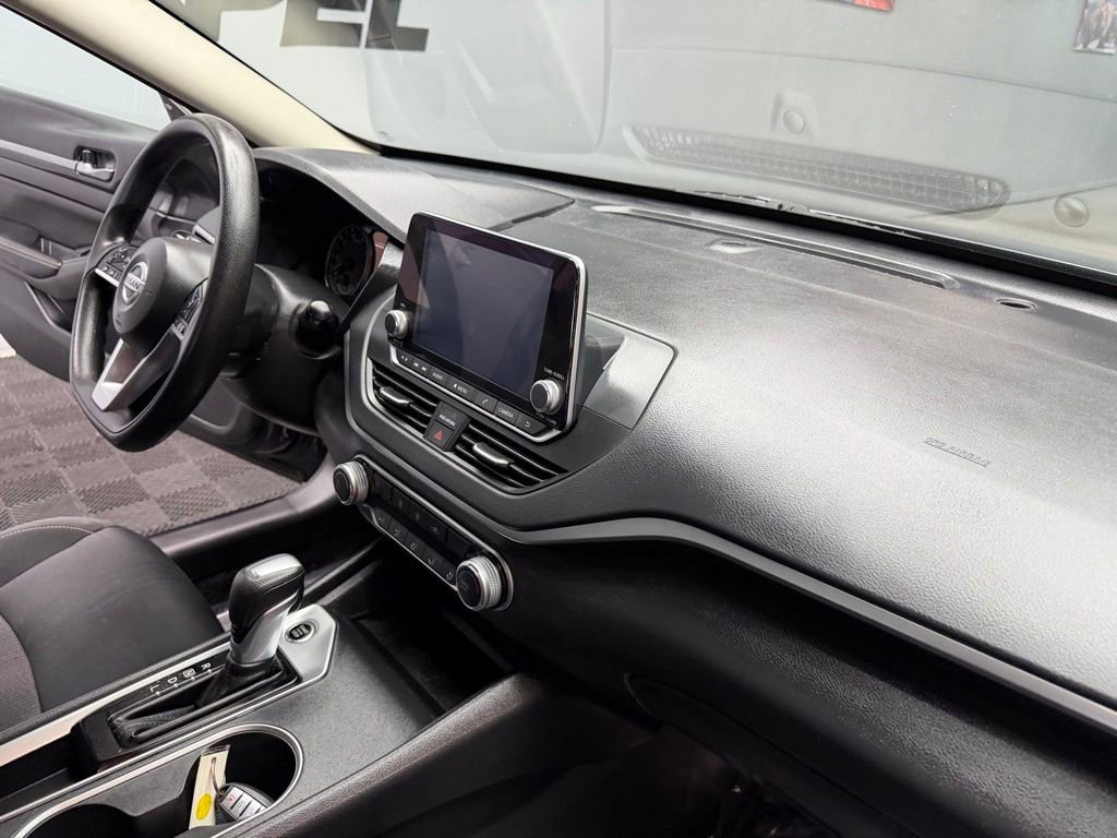 Used 2022 Nissan Altima 2.5 SV FWD image 47