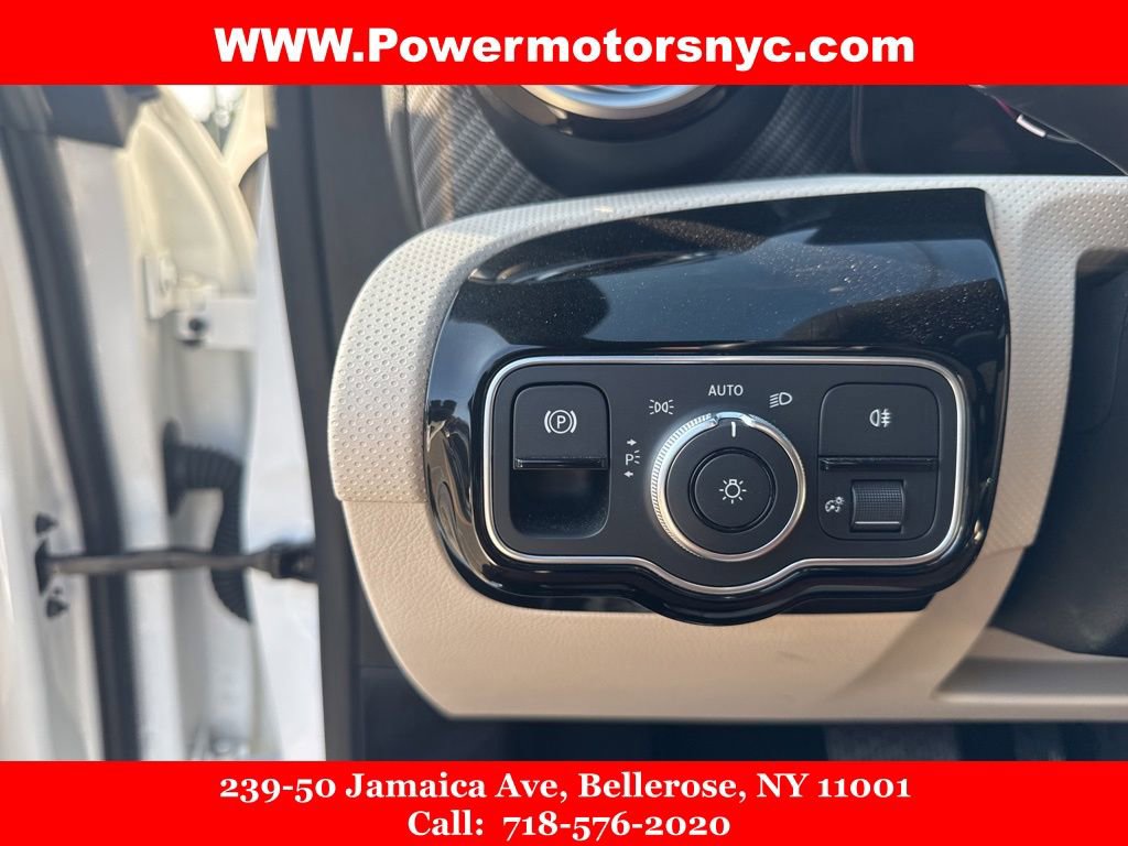 Used 2024 Mercedes-Benz CLA 250 4MATIC w/ Exclusive Package image 37