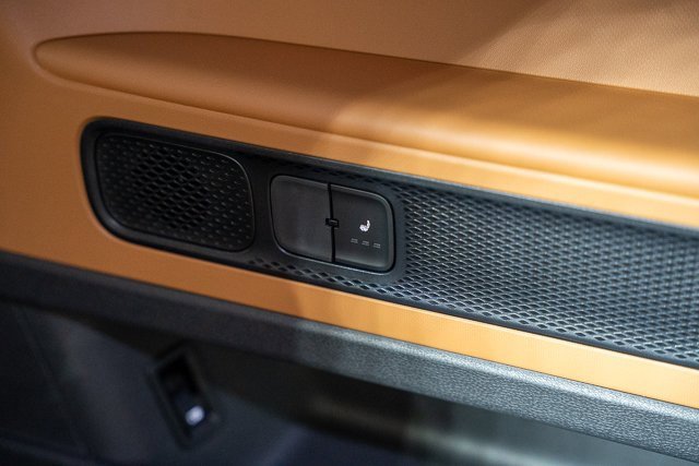 New 2025 Volkswagen ID. Buzz Pro S image 30