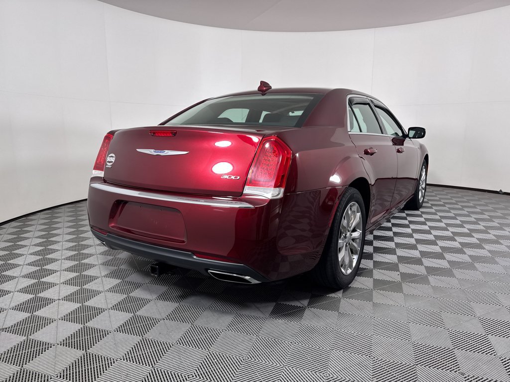 Used 2017 Chrysler 300 Limited w/ Value Package AWD/4WD image 19