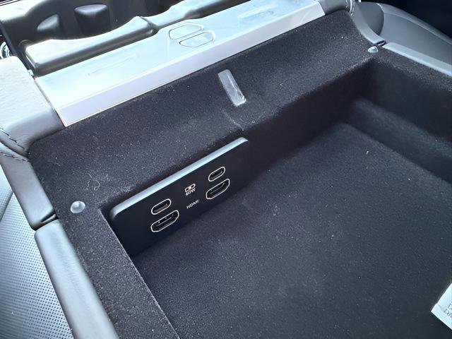 Certified 2024 Land Rover Range Rover Long Wheelbase Autobiography image 31