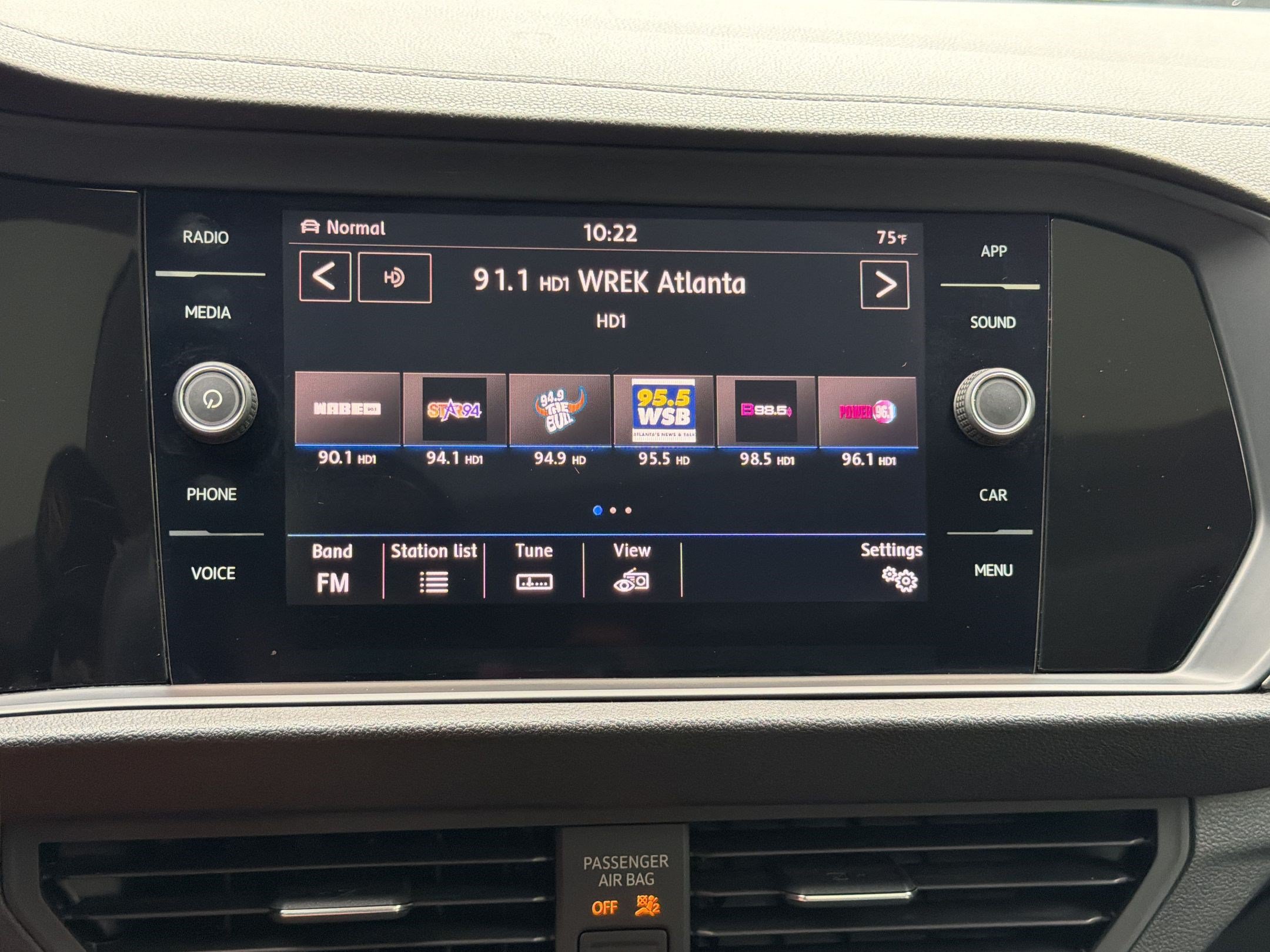Used 2019 Volkswagen Jetta SEL FWD image 17
