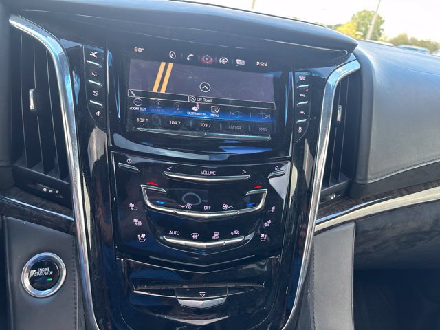 Used 2016 Cadillac Escalade Platinum AWD/4WD image 11