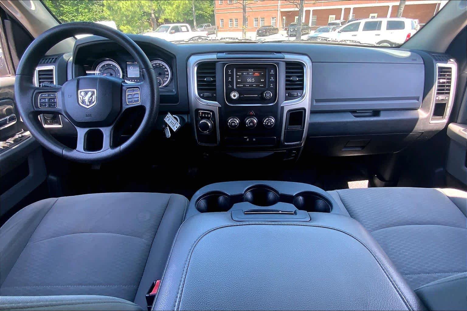 Used 2015 RAM 1500 Classic SLT RWD image 16