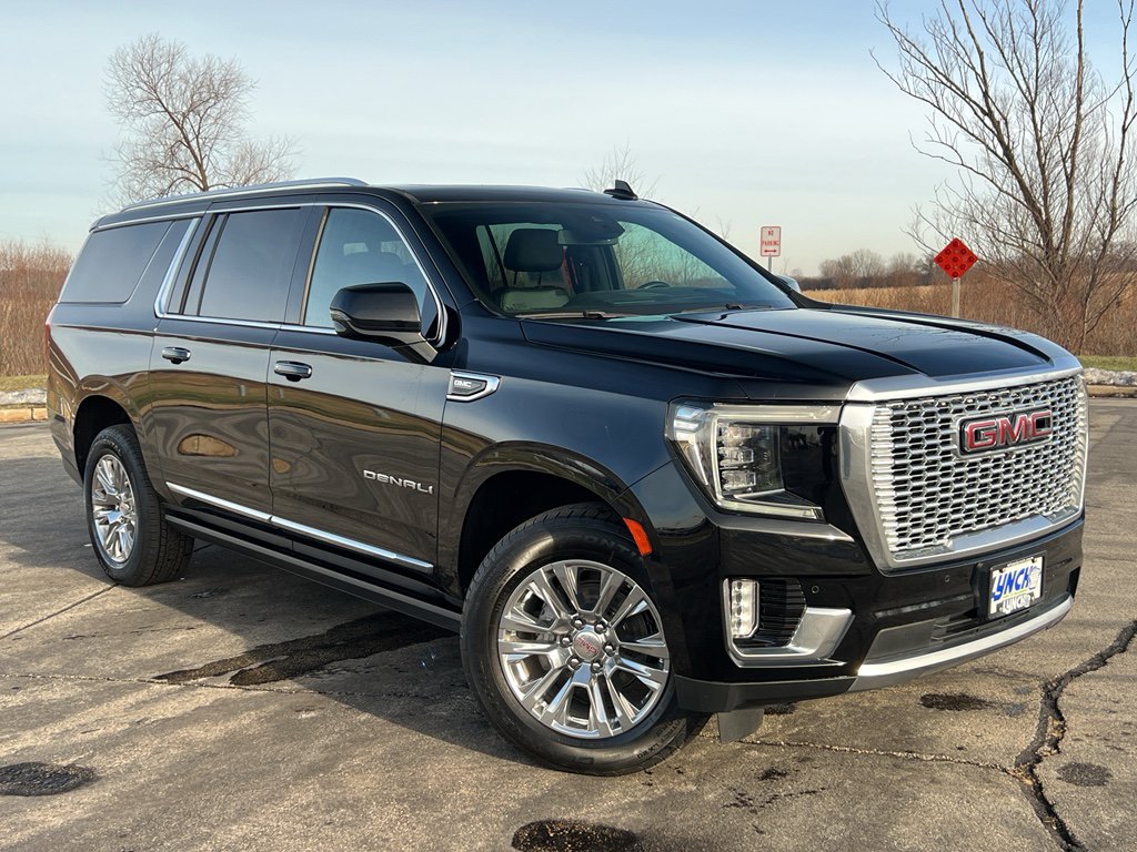 Used 2023 GMC Yukon XL Denali image 6