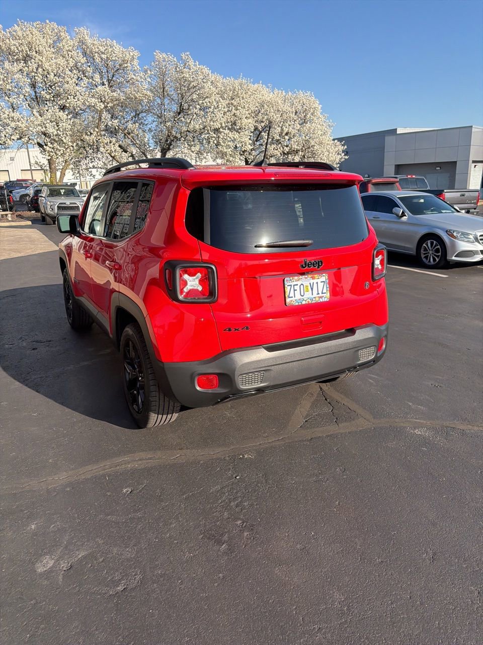 Used 2022 Jeep Renegade Altitude image 8