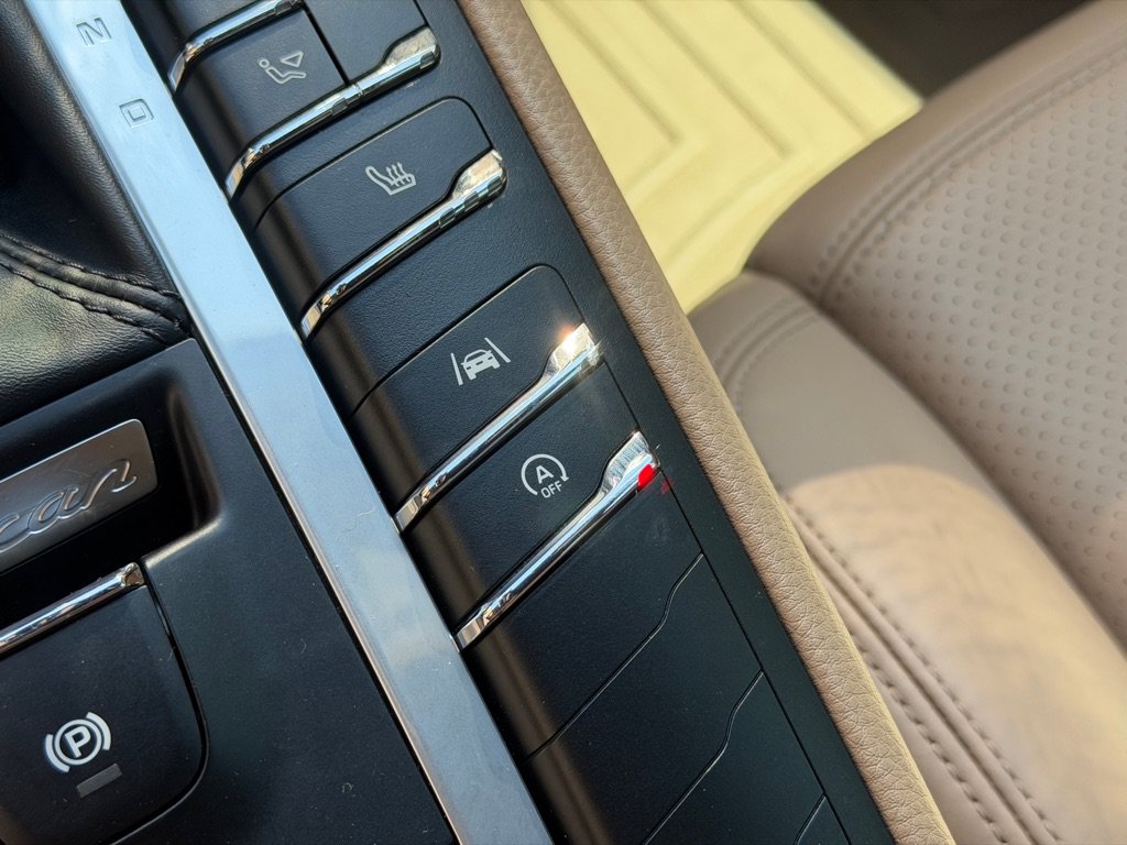 Used 2021 Porsche Macan S AWD/4WD image 52