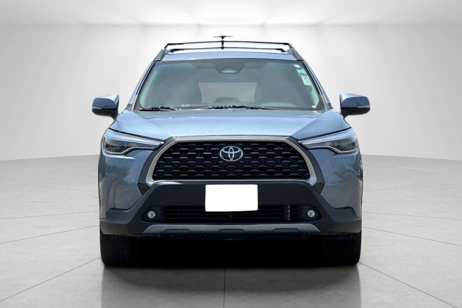 Used 2023 Toyota Corolla Cross XLE w/ Convenience Package FWD image 8