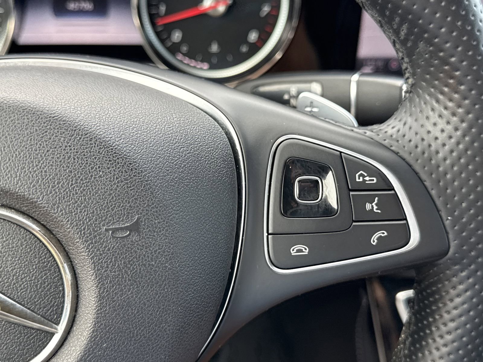 Used 2017 Mercedes-Benz E 300 4MATIC image 16