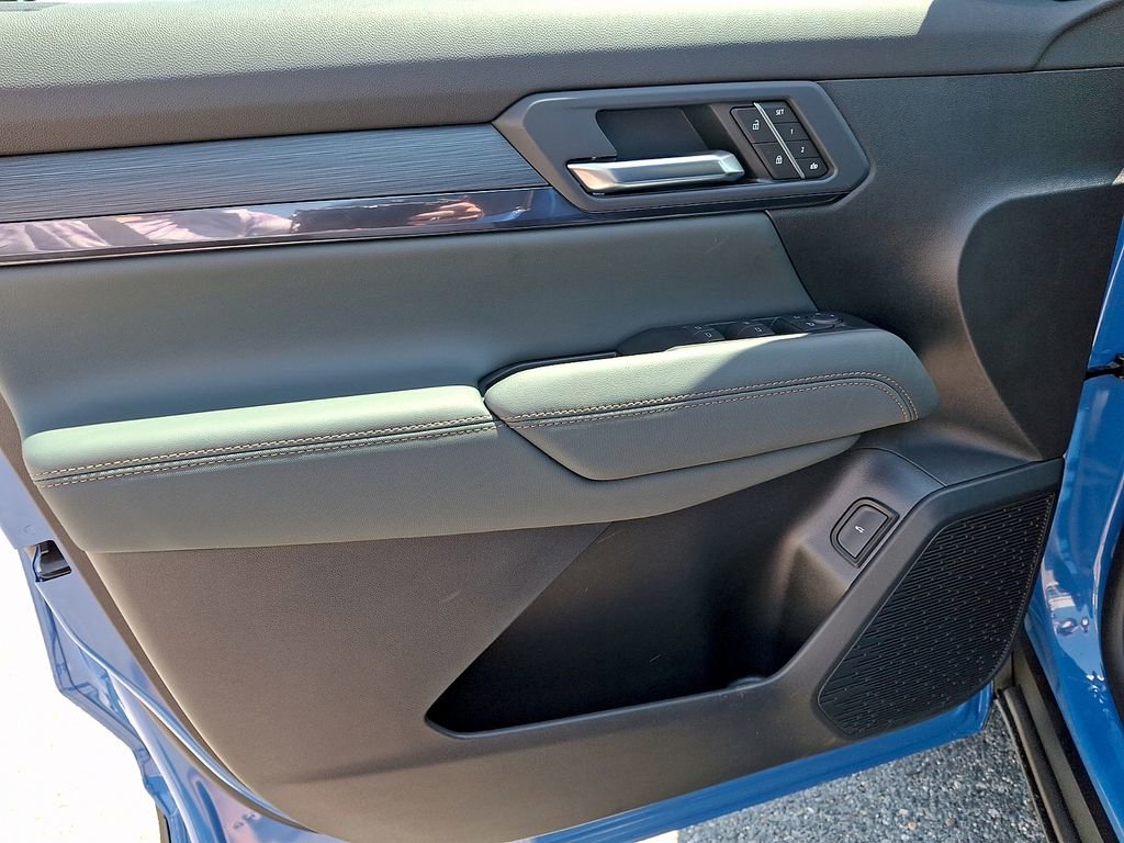 New 2026 GMC Terrain AT4 w/ Convenience Package III AWD/4WD image 8