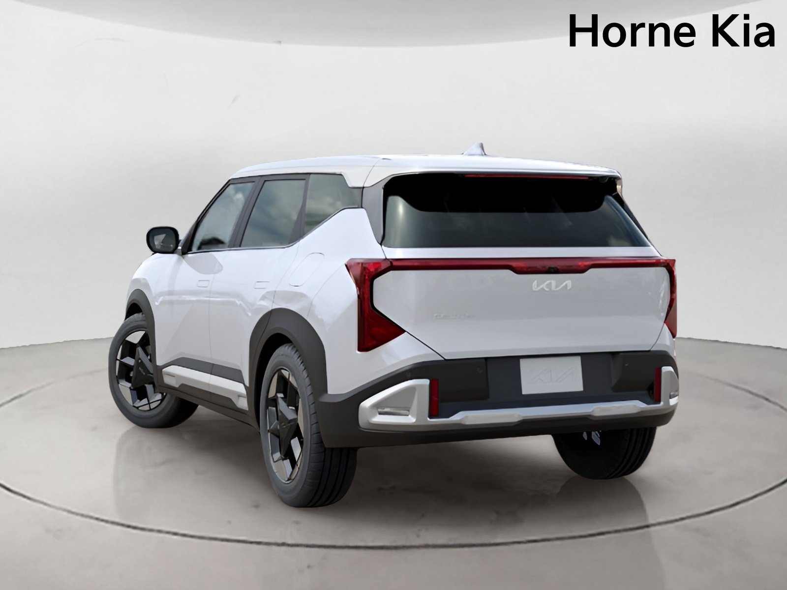 New 2027 Kia Seltos S FWD image 4