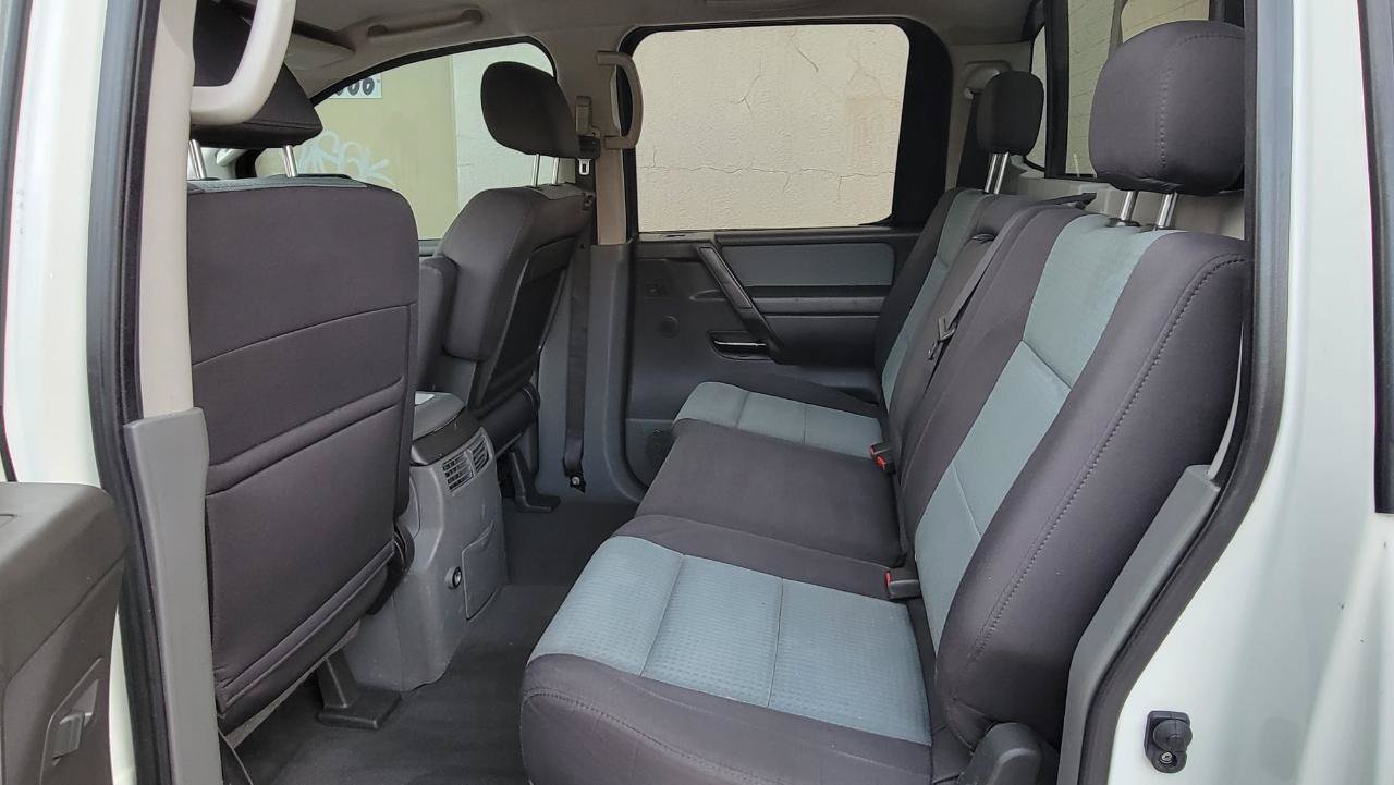 Used 2007 Nissan Titan SE RWD image 24