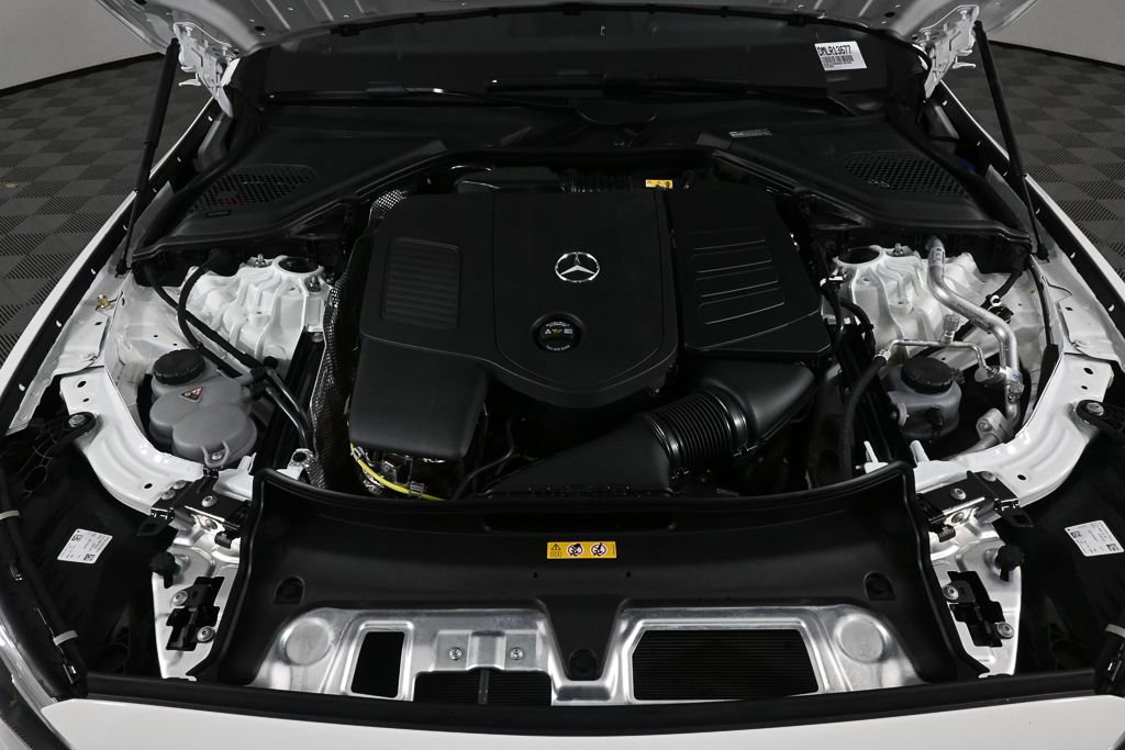 Used 2025 Mercedes-Benz E 350 Sedan image 31
